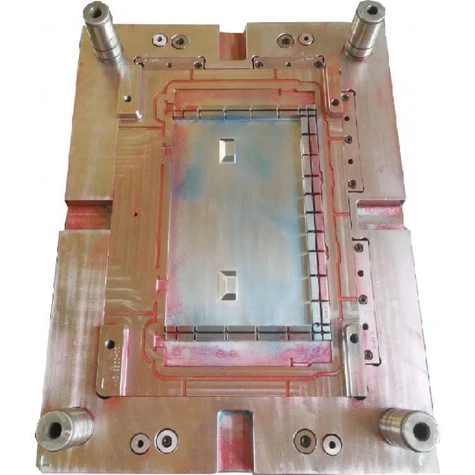 Forma na energetické a energetické diely